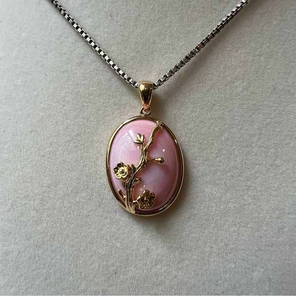 925 Sterling Silver Gold Plated Pink Conch Shell Pendant - Picture 6 of 10